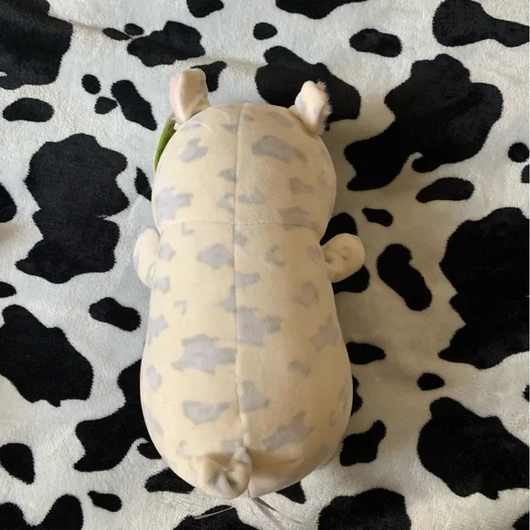 NWT Shelly(Pig Hug Mees) Squishmallow - Picture 3 of 5